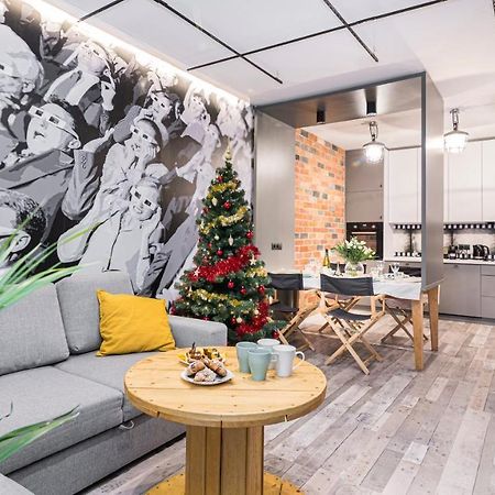 Maya'S Flats & Resorts 24 - Hollywood Гданськ Екстер'єр фото